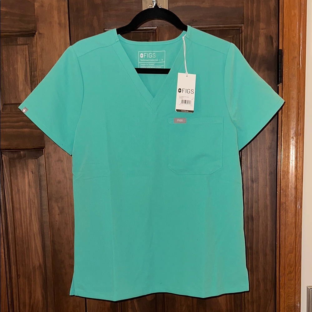 Figs Surgical Green Catarina One-Pocket Scrub Top